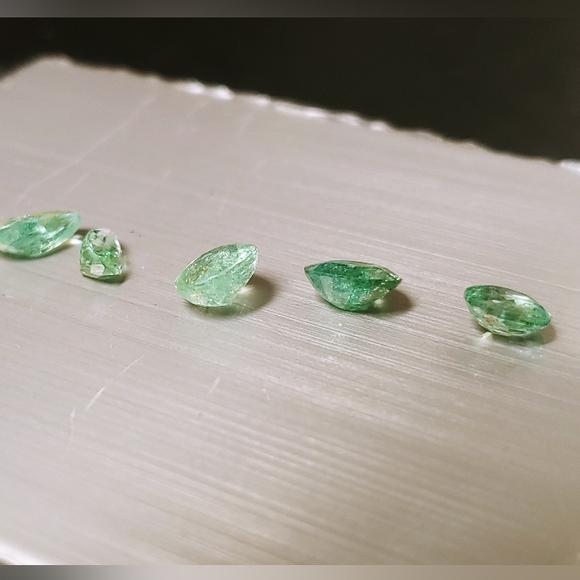 Sale! 5 carats natural loose Pariaba tourmaline loose gemstones - Picture 4 of 14